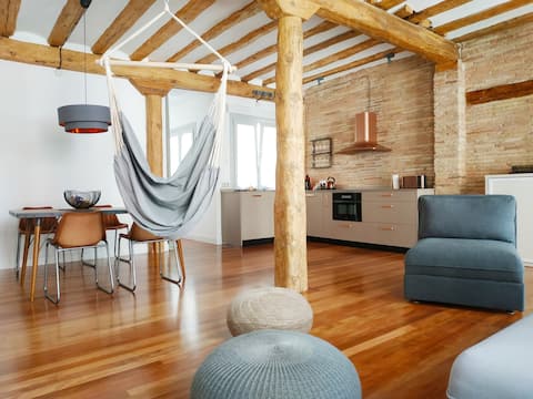 Sagasta Loft with Lift, Air conditioning & WIFI
