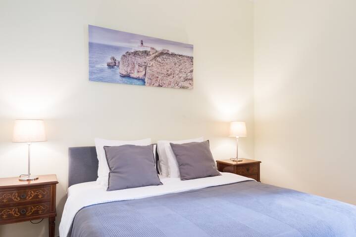 Belém Vintage Superb Private Terrace with amazing view to Igreja da Memória gallery image 5