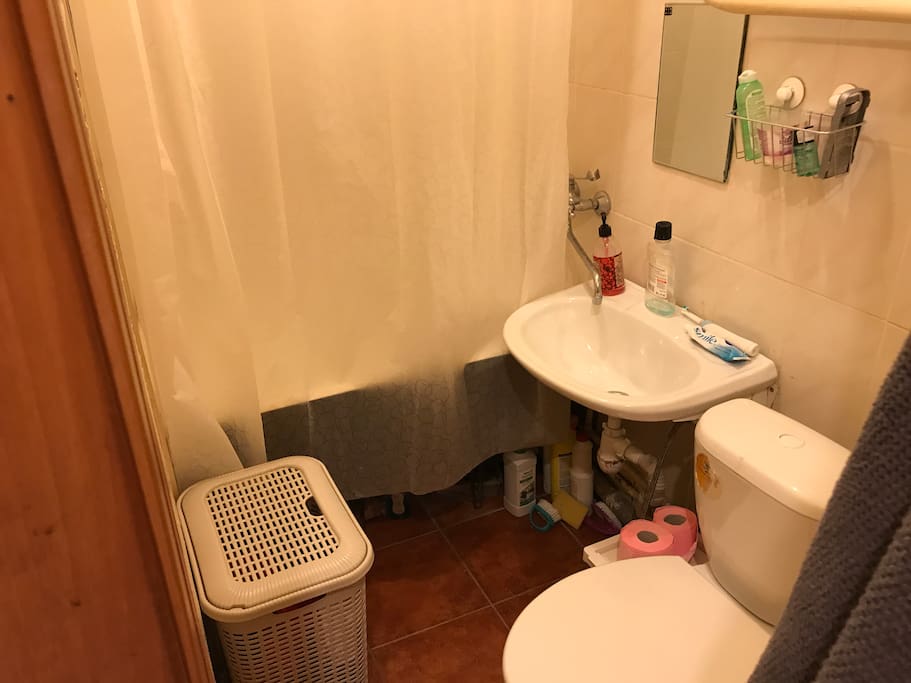 Soap accessories in full