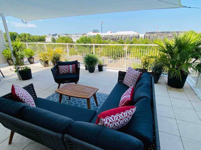 PENTHOUSE EN DUPLEX JARDIN BOTANIQUE BORDEAUX
