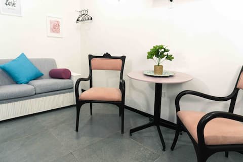 Top performing Airbnb: Renovated relaxing room in Supermanzana 1