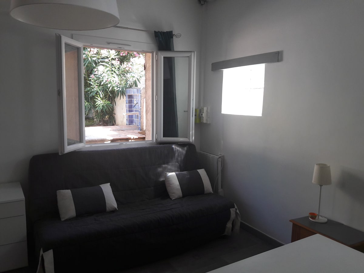 მისაღები სივრცე