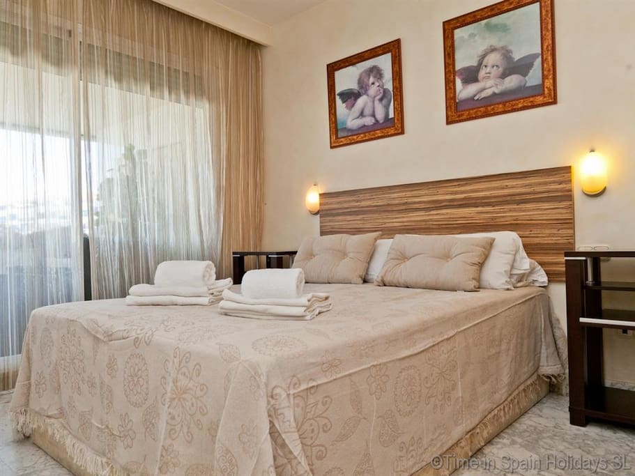 Master bedroom with en-suite