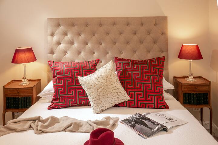 Emperor’s View – Historic Apt. in Colosseum gallery image 5