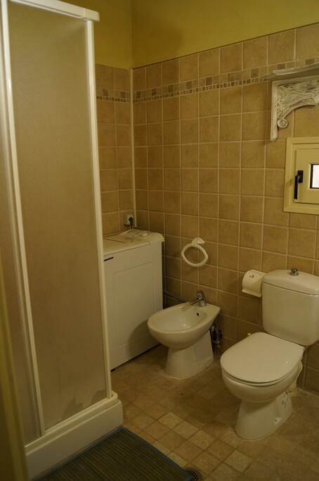 bathroom villa skorpios