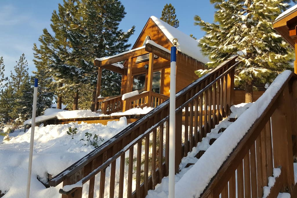 Very light snow (November 2016).