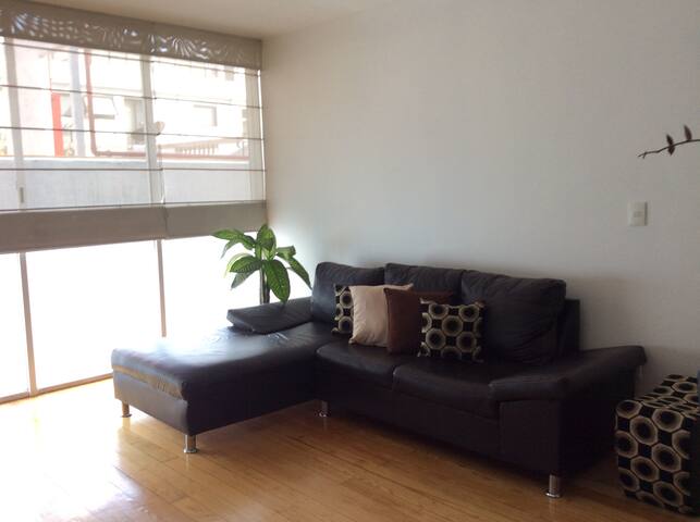 Av. Reforma-Comfortable Apt. in a perfect location gallery image 5