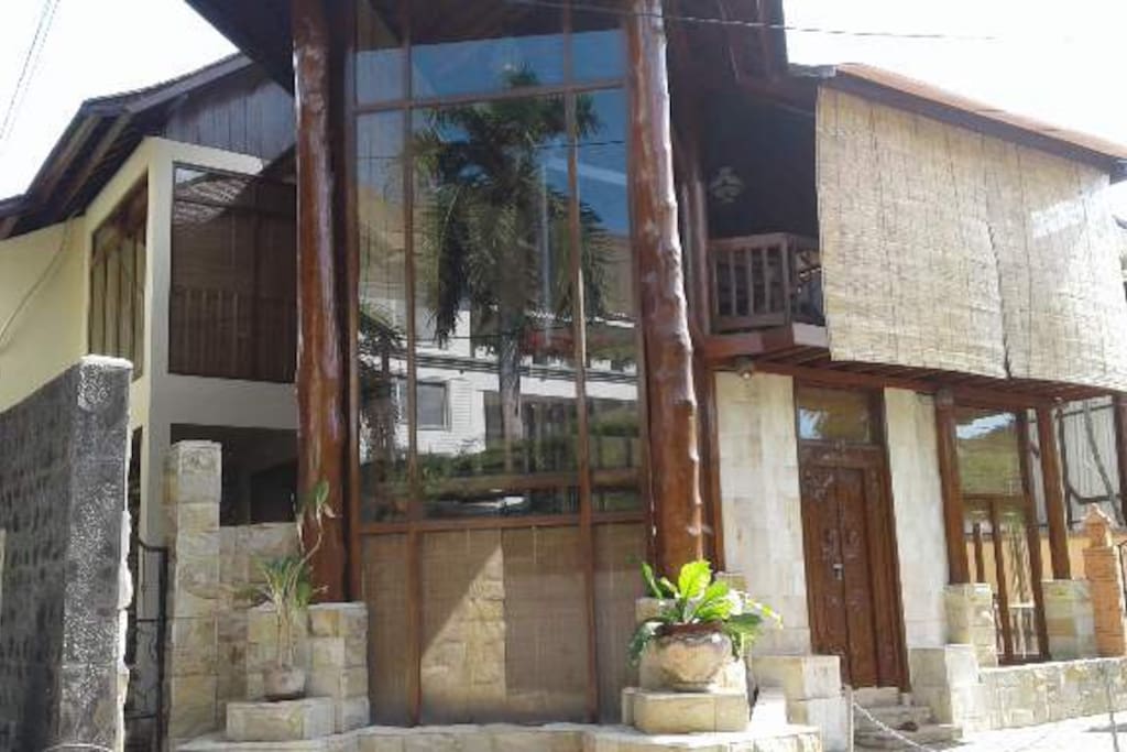 2 Bedrooms Villa for rent in Canggu