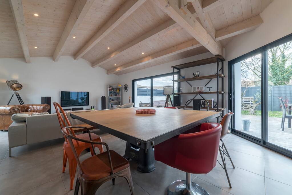 La table "Une pièce unique"