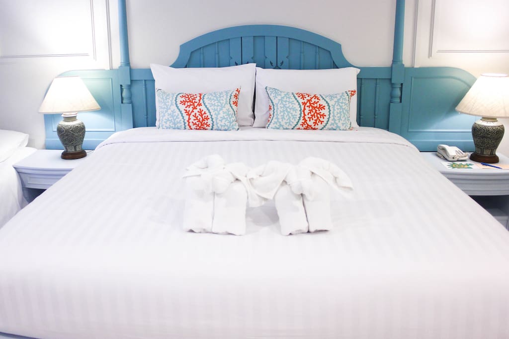 TIPA DOUBLE BED