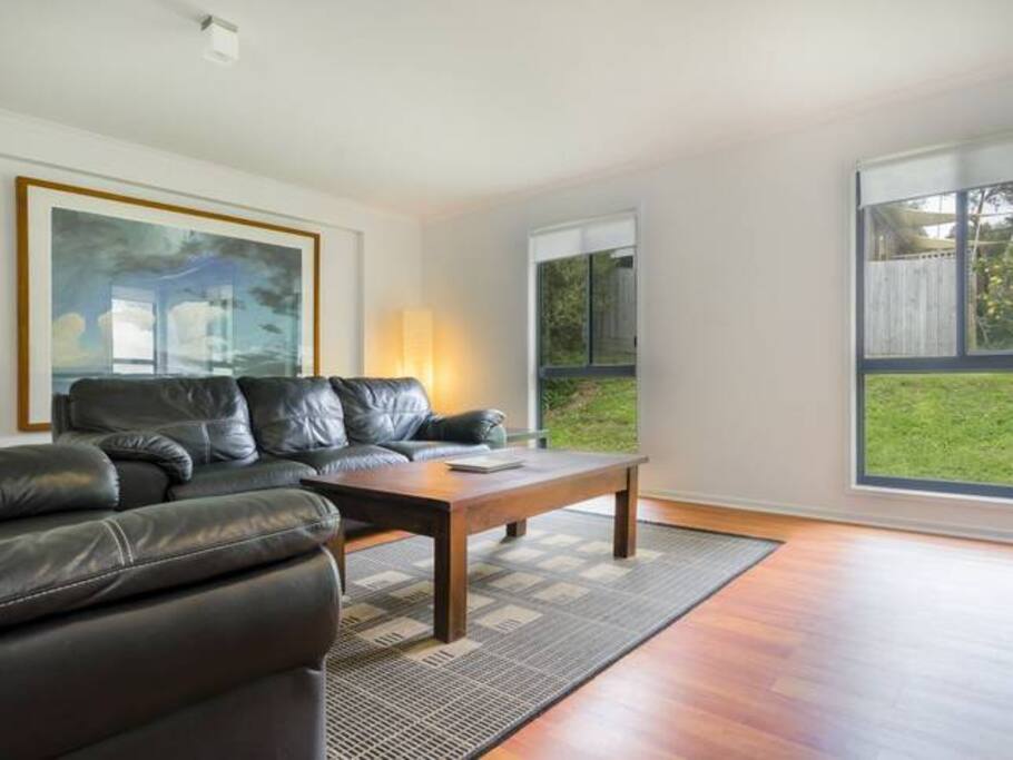 Large formal lounge