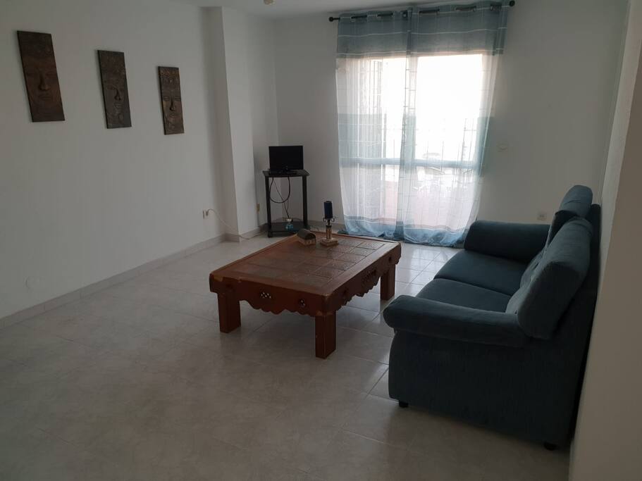 Amplio salón