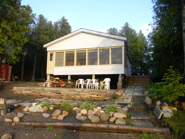 Airbnb Pike Bay Vacation Rentals Places To Stay Ontario