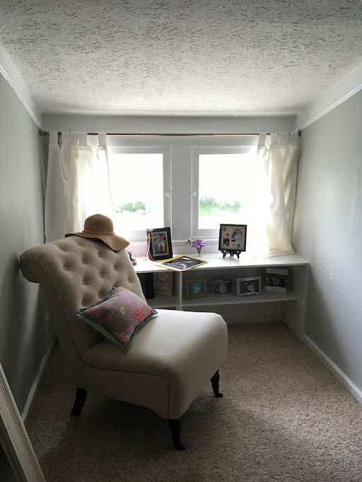 Reading nook upstairs