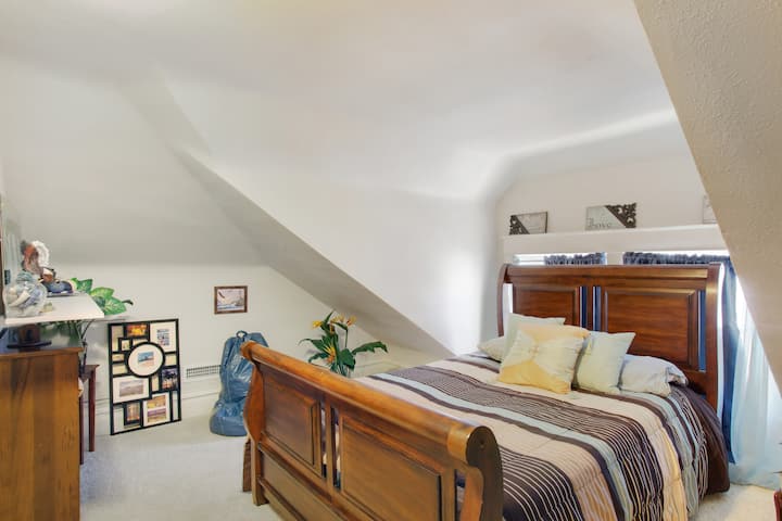 3rd Floor 5th Bedroom