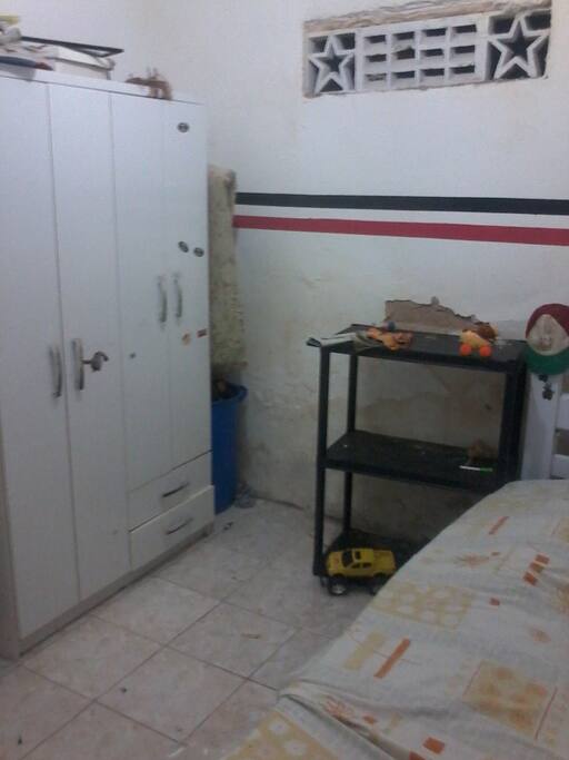 quarto cama de solteiro guarda roupa de solteiro