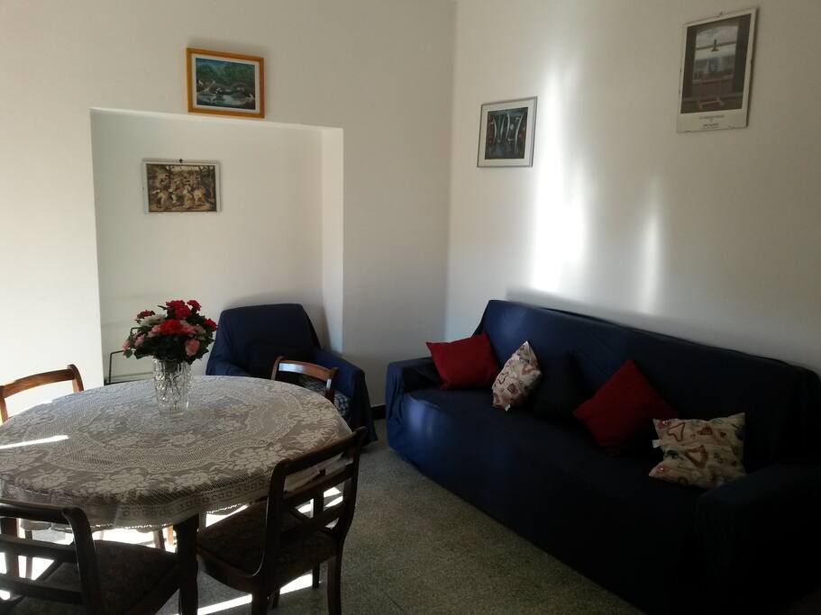 Sala 3 divano