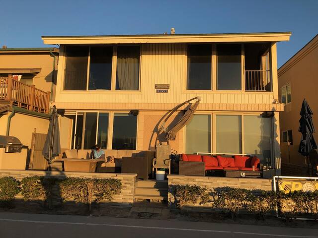 Ocean Front On Sand: Patio/BBQ/AC/Firepit/2BA/Park gallery image 5