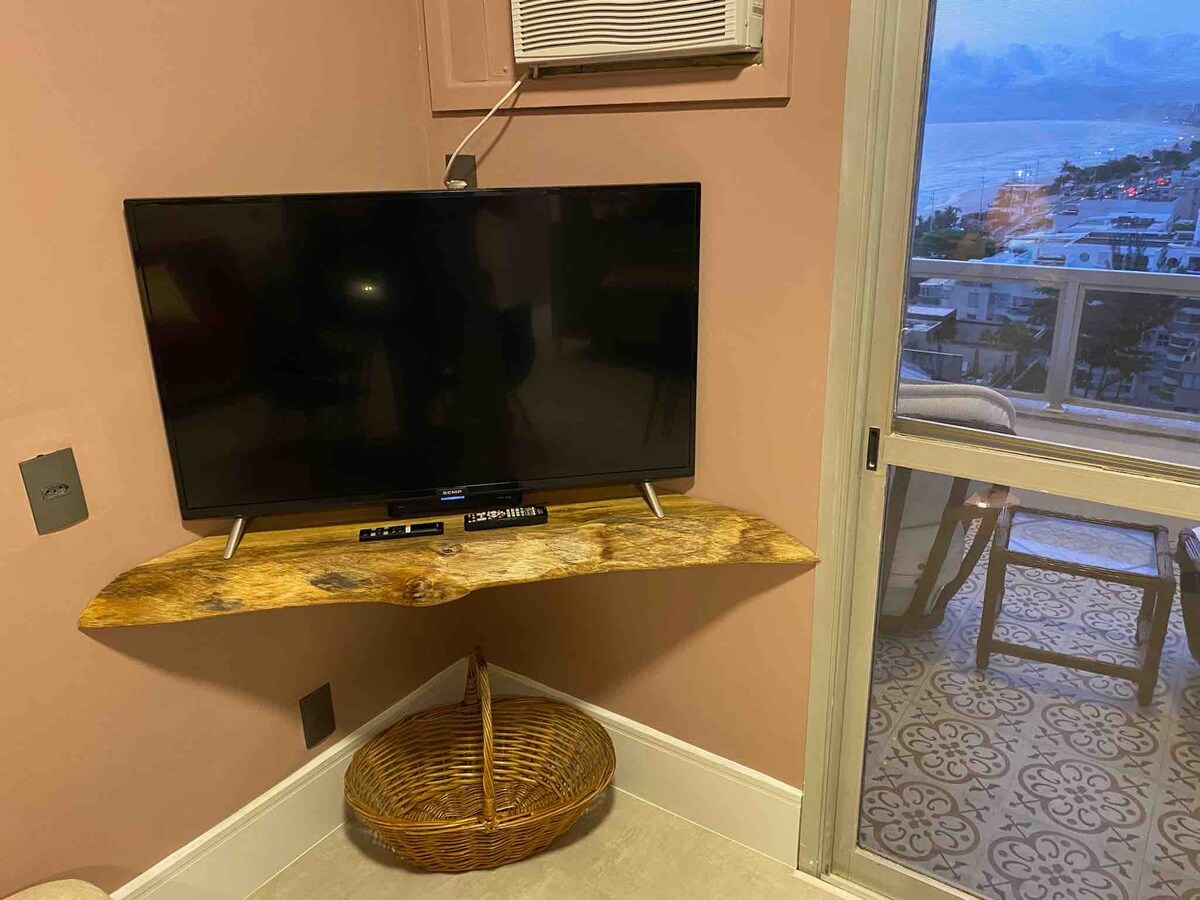 Top Airbnb: SHOW View in Front of Pepê Beach in Barra Da Tijuca