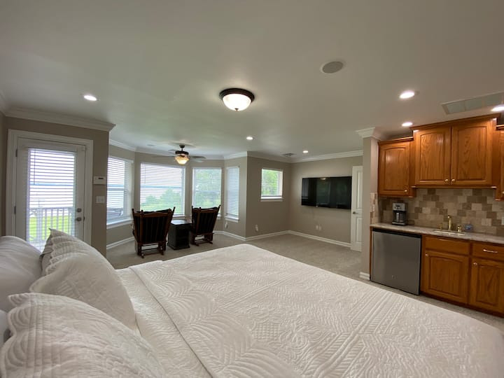 Master Upstairs Suite