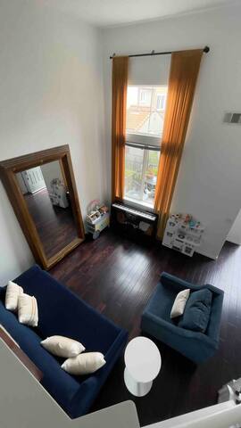 Modern Retreat in the Heart of Silicon Valley gallery image 5