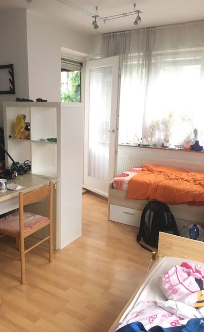 Same room with nice shelf