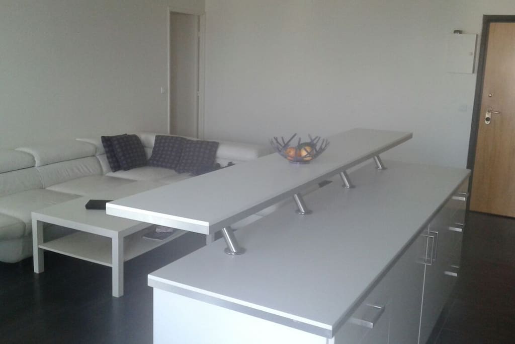 le salon en plein jour