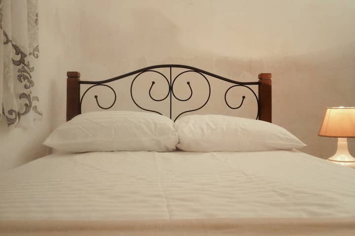 cozy cottage calm and quite room.tangalle hotels sri lanka