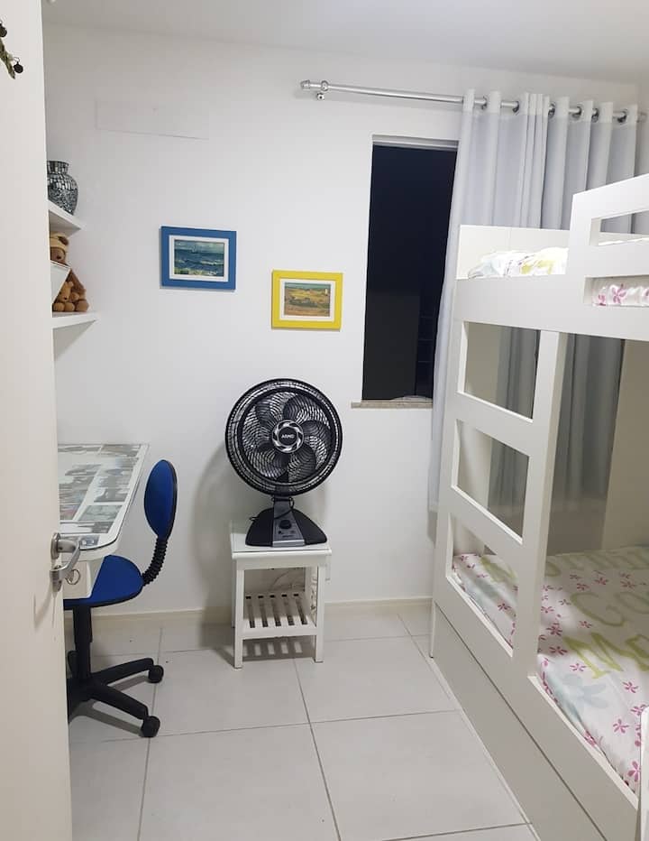 QUARTO SOLTEIRO COM 3 LETTI (pergole)