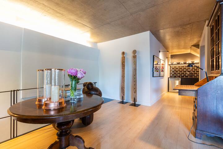 Tamboerskloof Apartment with Pool & Amazing views gallery image 5