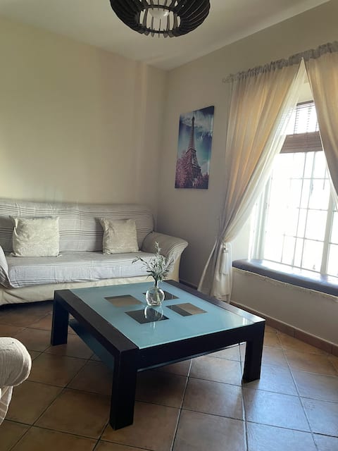 Anuncio de Airbnb popular: Hercules La Barrosa Chalet en Chiclana De La Frontera