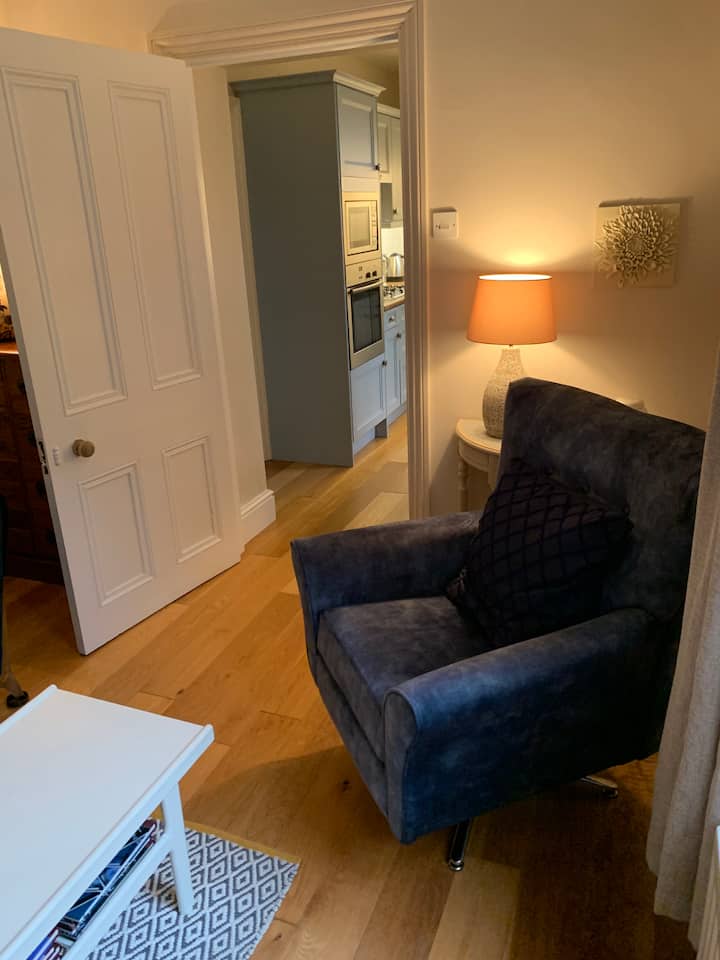 Westward Ho! - Pretty Garden Cottage With Parking - Bideford