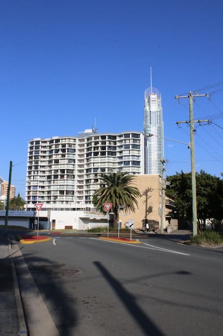 Close to Q1. 5 minute walk to Caville Ave and tram station
