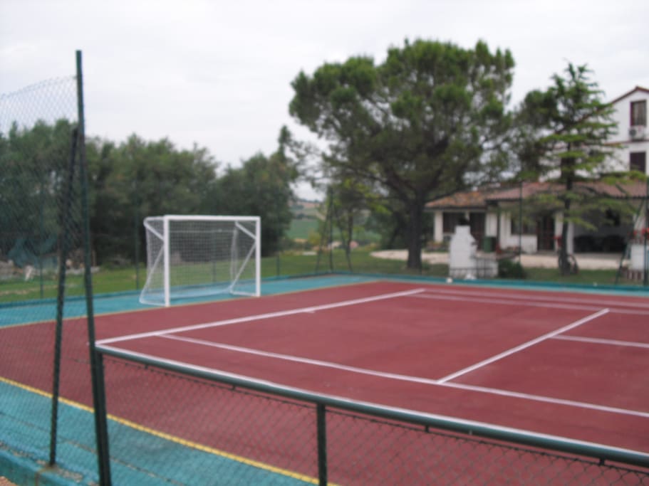 tennis/calcetto