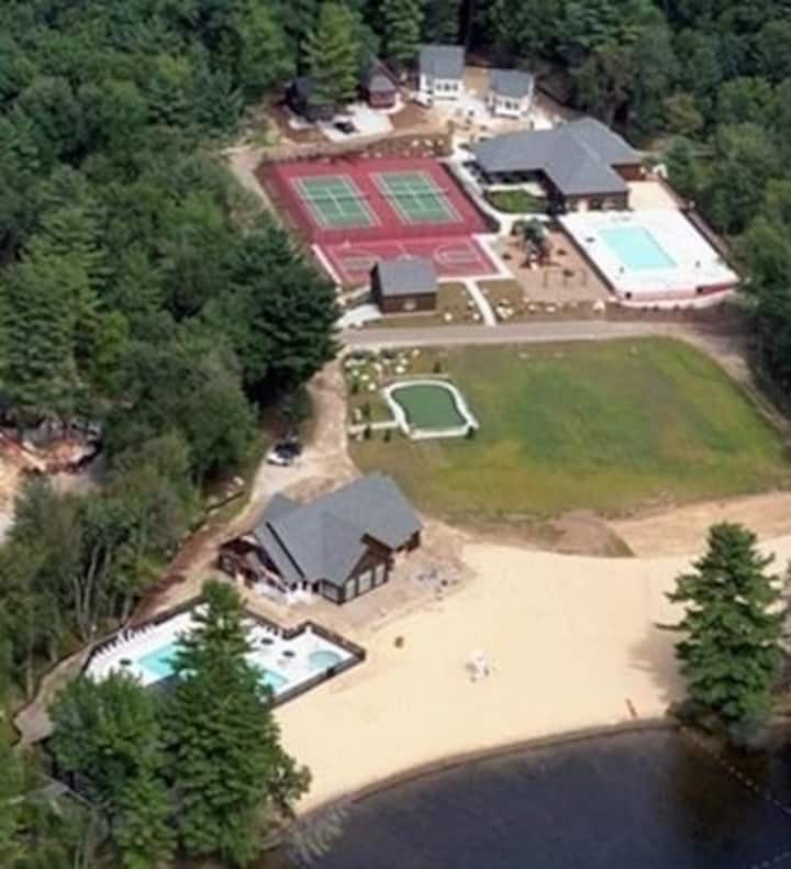 Beach & pond cottage ! Westford MA and Boston! Cottages for Rent in