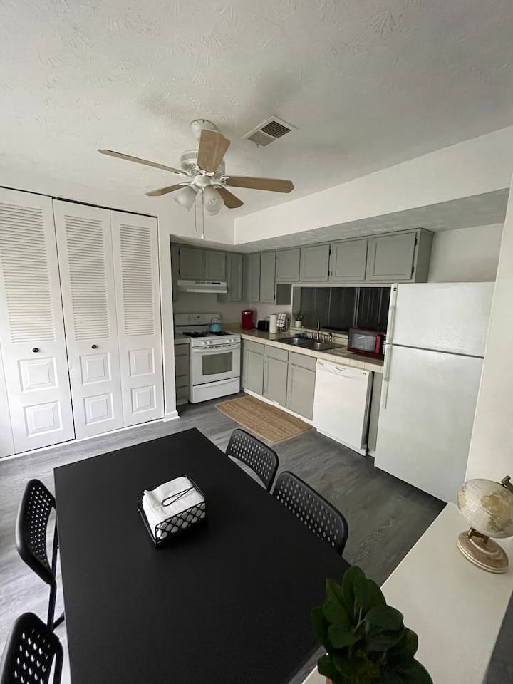 Top 10 Airbnb Vacation Rentals In Kennesaw, Updated 2024