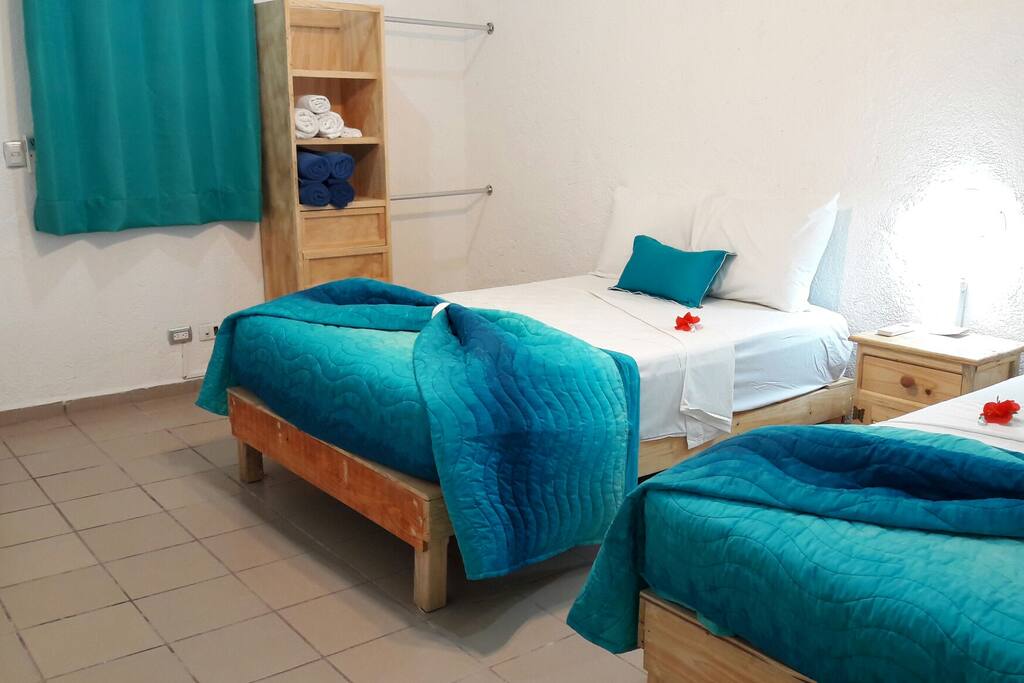 2 double beds