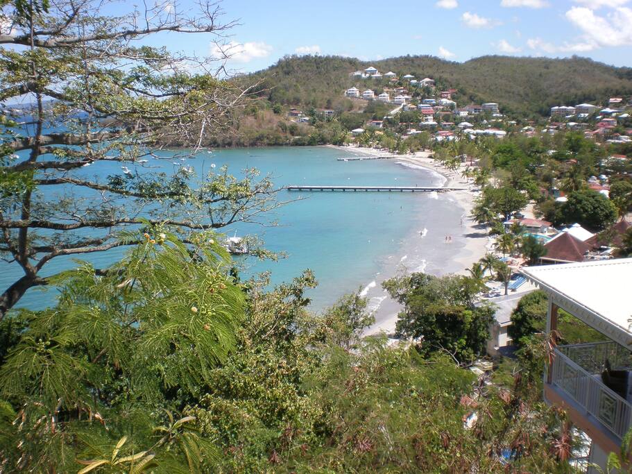 Vue sur la plage de l'Anse à l'Ane