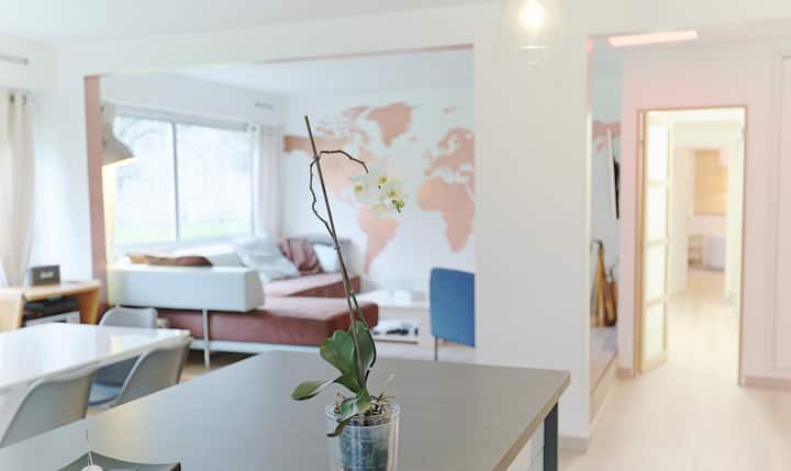 Big space, view on the park and a kid room