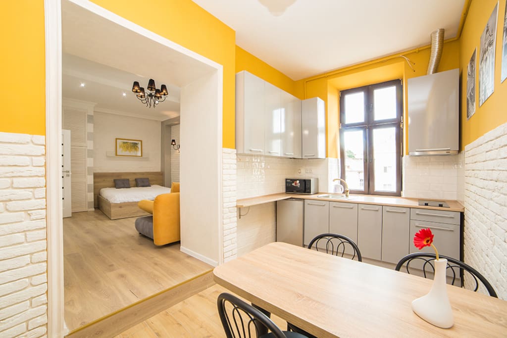 lviv airbnb apartment