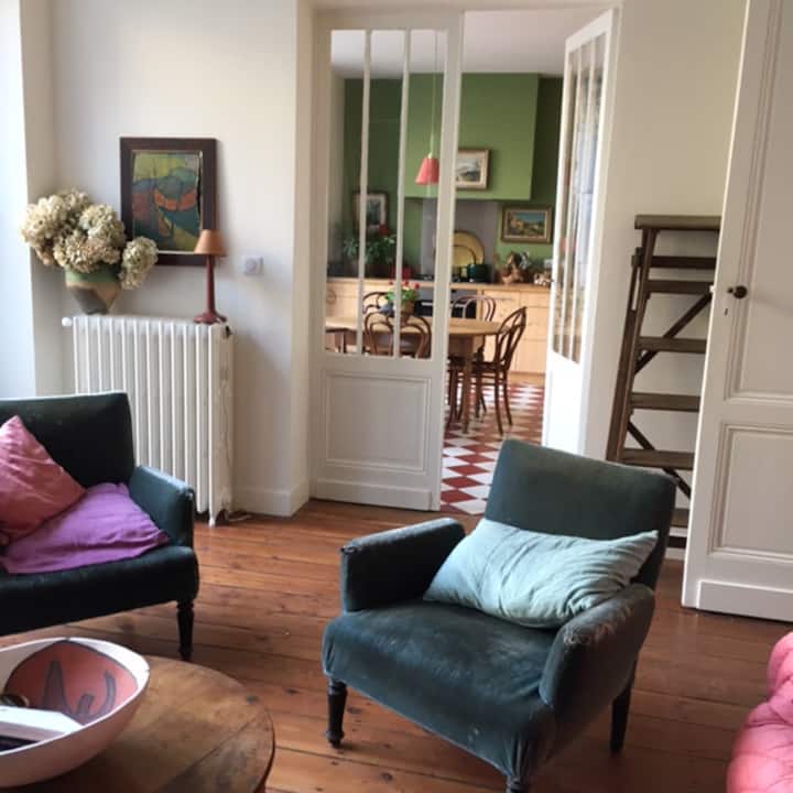 Charmante Maison D'artiste Avec Jardin - Bordeaux