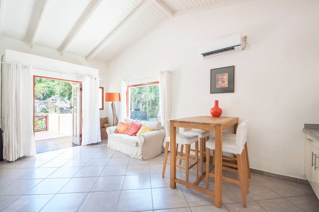 Living room with airconditioning