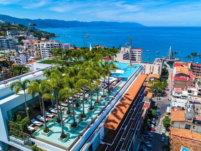 Pier 57 Modern Luxury 2br Pv S Best Rooftop Condominiums For Rent In Puerto Vallarta Jalisco Mexico
