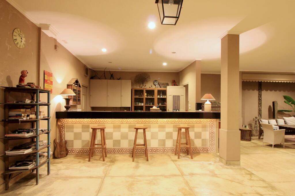 kitchen bar
