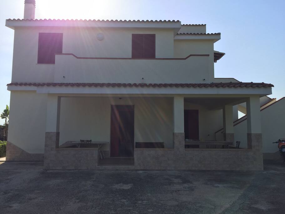Villa frontale