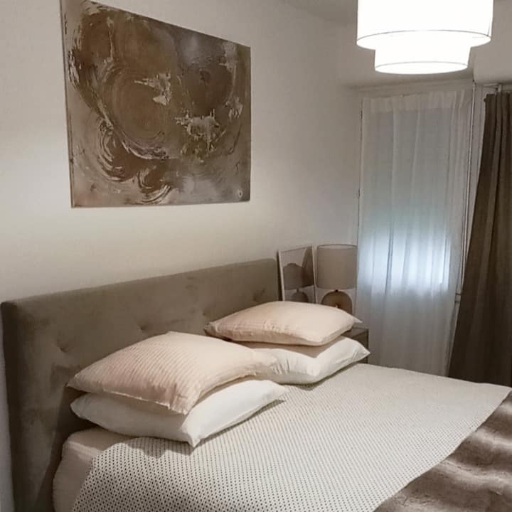 Chambre Proche De La Défense - Courbevoie