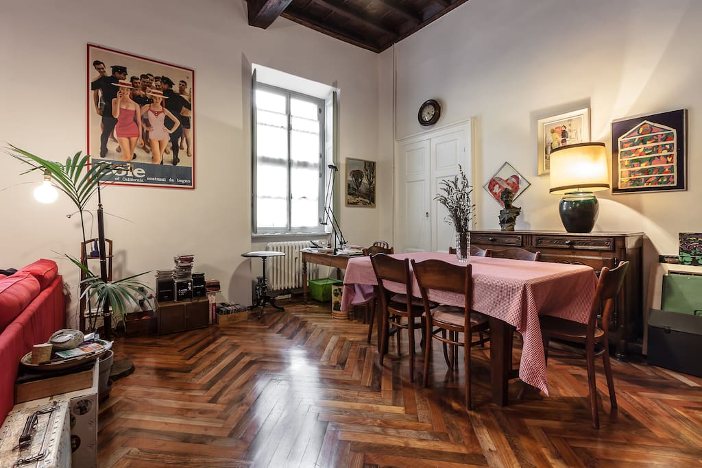 Il soggiorno: zona studio
