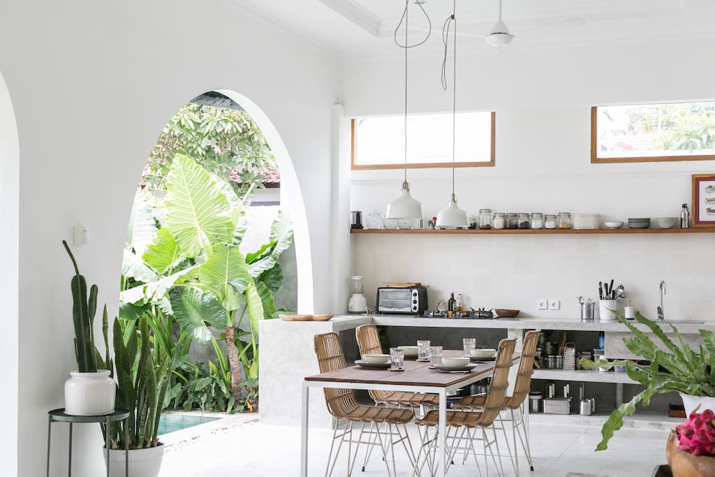 Kitchen & dinning