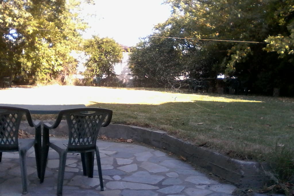 courtyard внутренний дворик