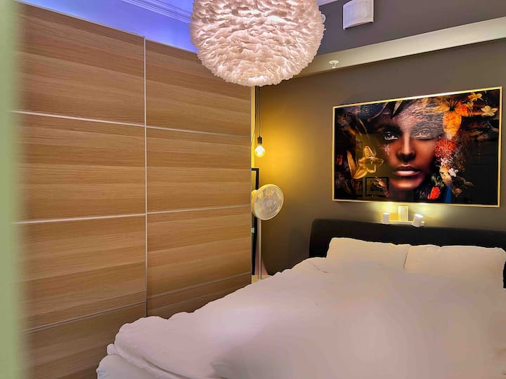 Dhomë gjumi - e pajisur me Philips Hue